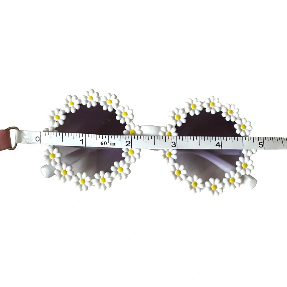 ⭐️ 5 for $25 Kids Floral Round Sunglasses with Daisy Accents & Purple Lenses